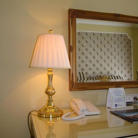 Hotel Saint Petersburg Карловы Вары Экстерьер фото