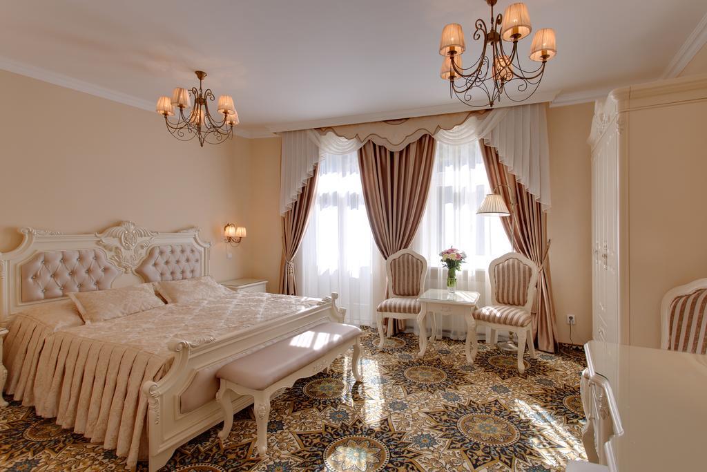 Hotel Saint Petersburg Карловы Вары Экстерьер фото