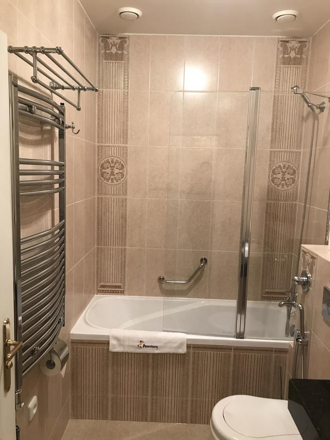 Hotel Saint Petersburg Карловы Вары Экстерьер фото