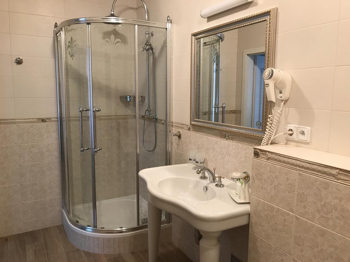 Hotel Saint Petersburg Карловы Вары Экстерьер фото