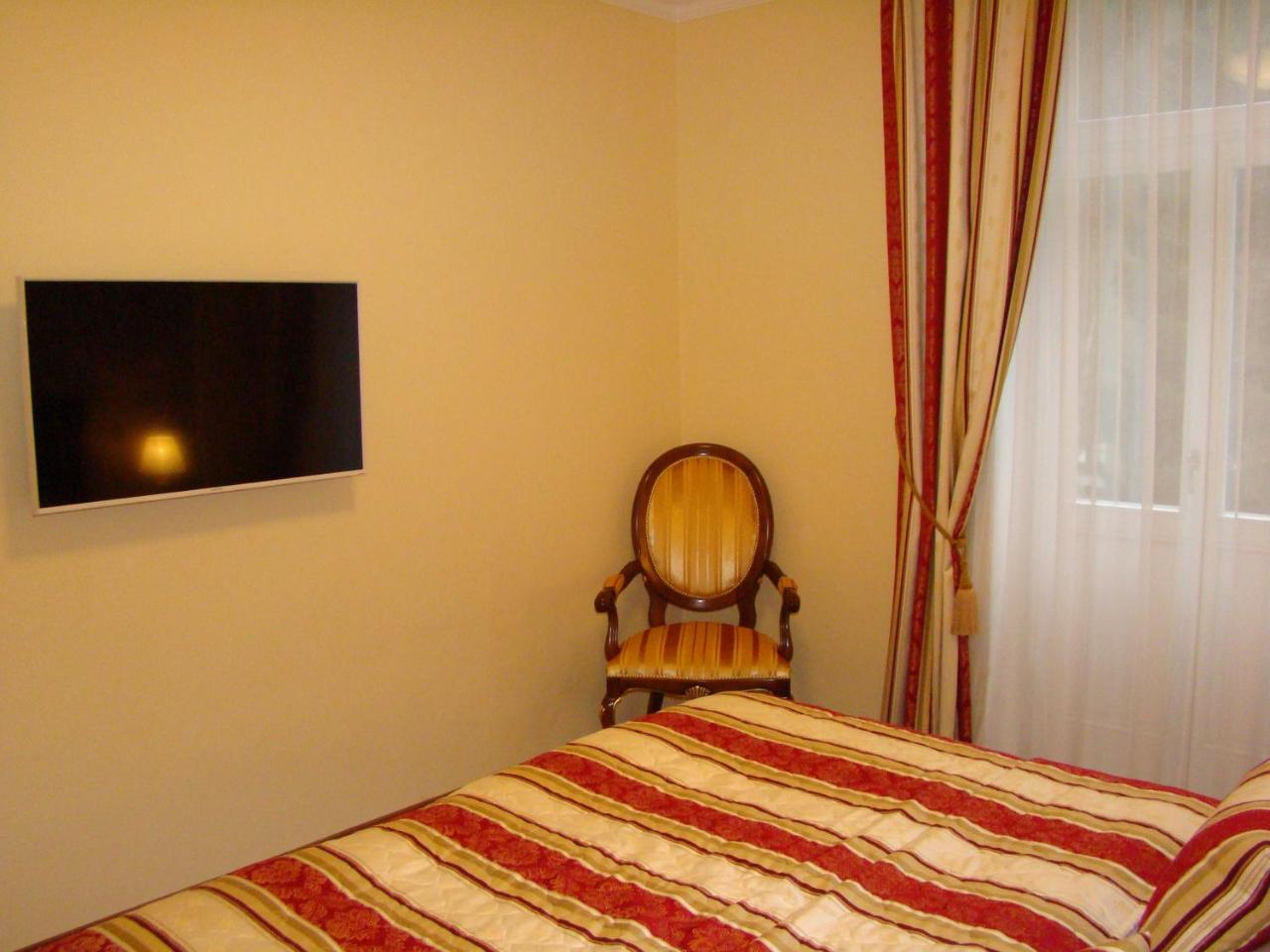 Hotel Saint Petersburg Карловы Вары Номер фото